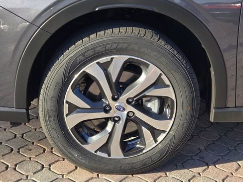 Used 2022 Subaru Outback Touring image 11