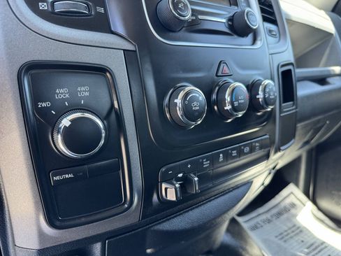 Used 2016 RAM 3500 Tradesman w/ Chrome Appearance Group AWD/4WD image 10