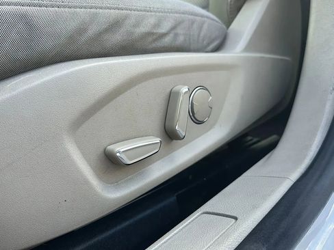 Used 2017 Ford Fusion SE image 29