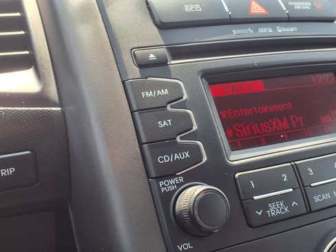 Used 2012 Kia Soul + FWD image 9