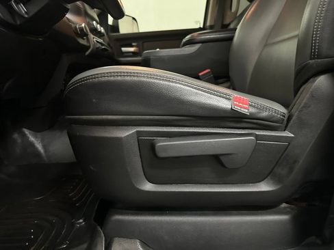 Used 2019 RAM 3500 Tradesman RWD image 34