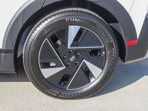 New 2026 Hyundai Ioniq 5 SEL image 8