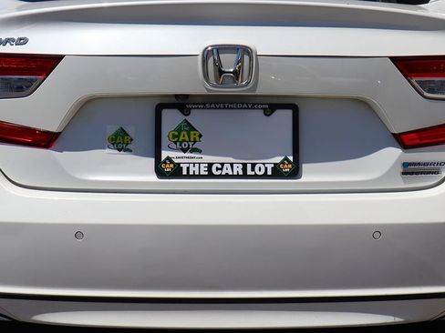 Used 2018 Honda Accord Touring image 21