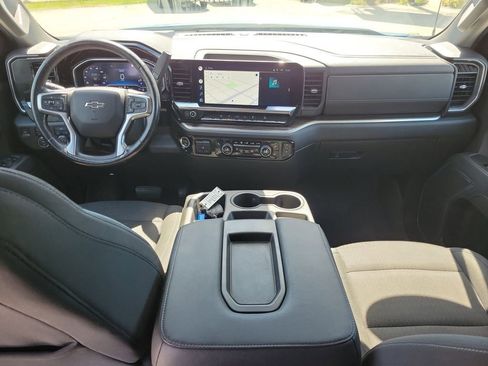 Used 2022 Chevrolet Silverado 1500 RST AWD/4WD image 13