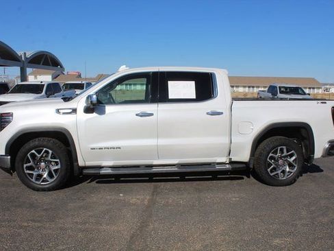 Used 2023 GMC Sierra 1500 SLT image 8