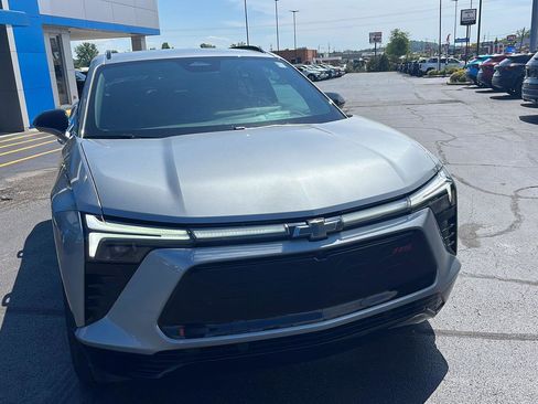 Used 2025 Chevrolet Blazer EV RS AWD/4WD image 8