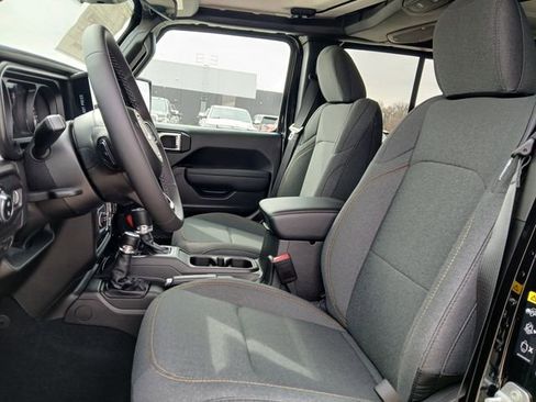 New 2026 Jeep Gladiator Sport AWD/4WD image 10
