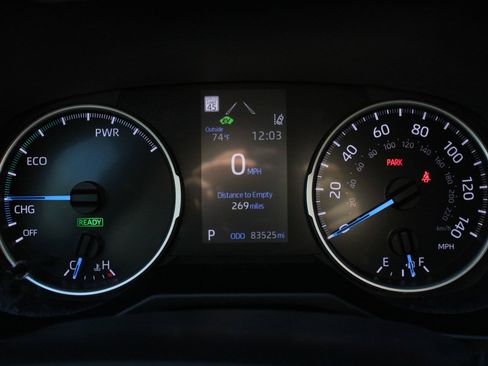 Used 2022 Toyota RAV4 LE AWD/4WD image 30