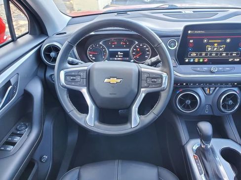 Certified 2024 Chevrolet Blazer LT w/ LPO, Black Grille Bar Package image 16