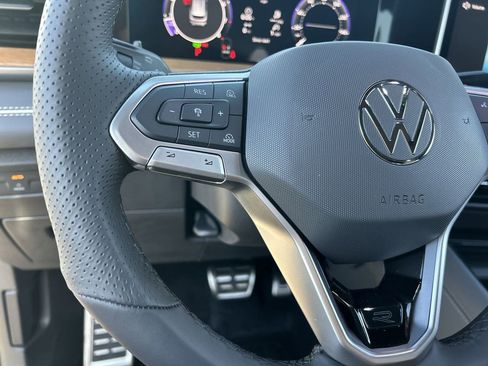 New 2026 Volkswagen Tiguan SEL R-Line AWD/4WD image 20