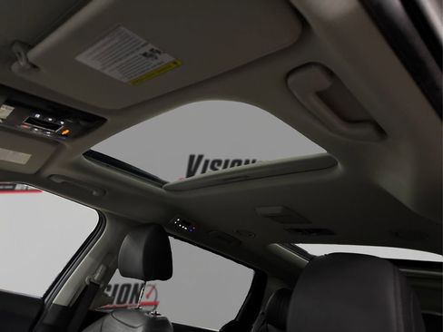 Certified 2024 Kia Carnival SX Prestige image 20