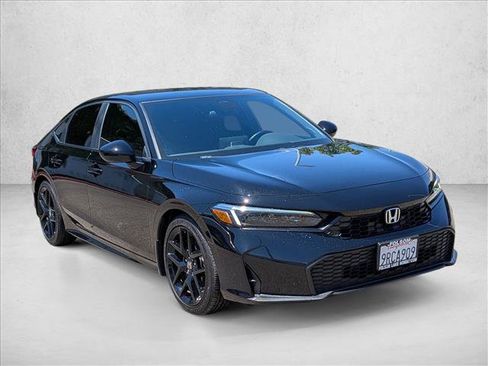 Used 2025 Honda Civic Sport image 3