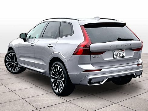 Used 2026 Volvo XC60 B5 Ultra w/ Climate Package AWD/4WD image 15
