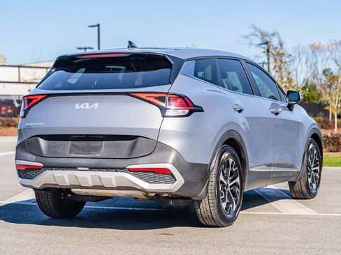 Used 2023 Kia Sportage EX image 7