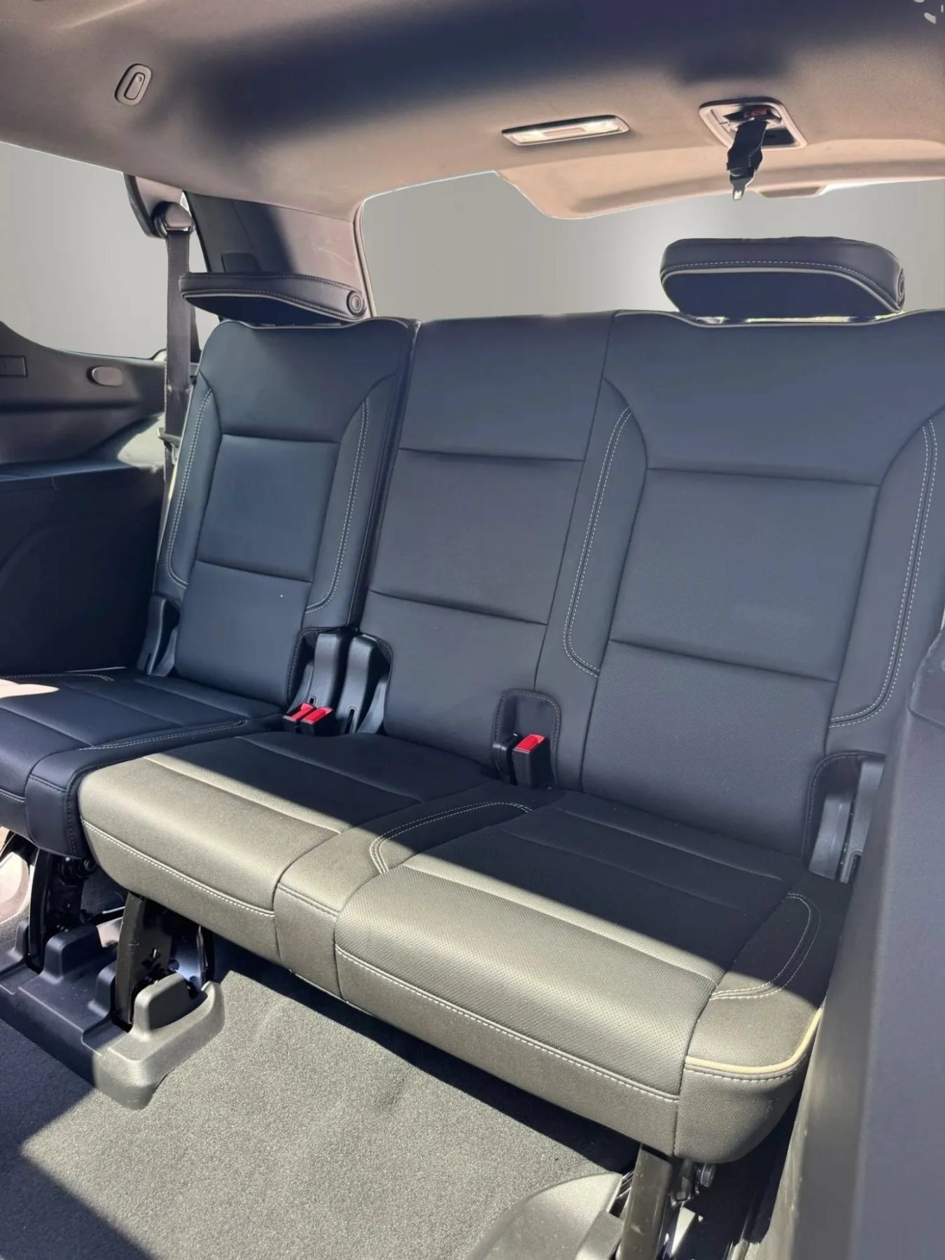 Used 2022 GMC Yukon SLT w/ SLT Premium Package AWD/4WD image 20