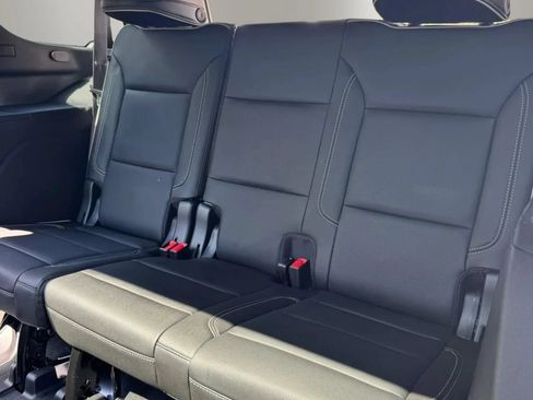 Used 2022 GMC Yukon SLT w/ SLT Premium Package AWD/4WD image 20