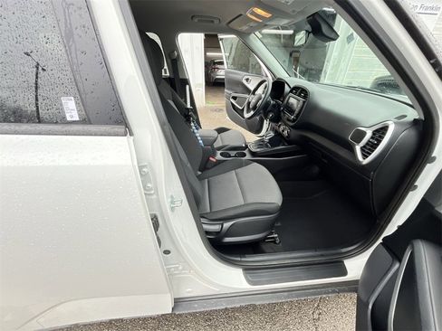 Used 2024 Kia Soul LX w/ Option Group 015 image 23