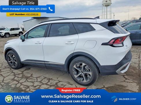 Used 2025 Kia Sportage EX w/ Premium Package FWD image 3