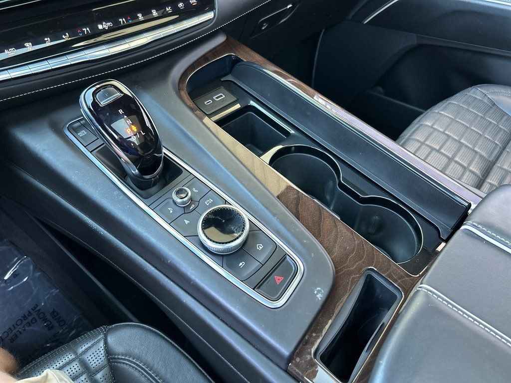 Used 2022 Cadillac Escalade Sport Platinum AWD/4WD image 26