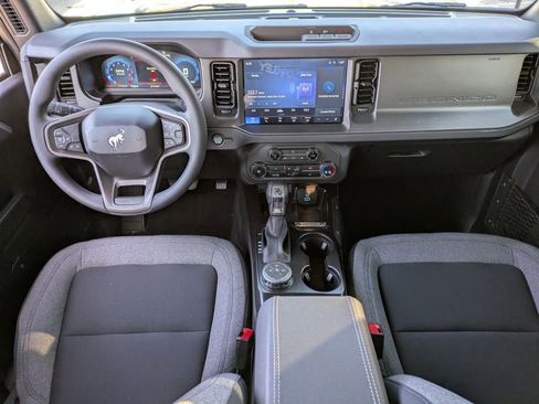 New 2025 Ford Bronco 4-Door image 15