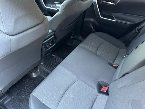 Used 2023 Toyota RAV4 AWD Hybrid image 4