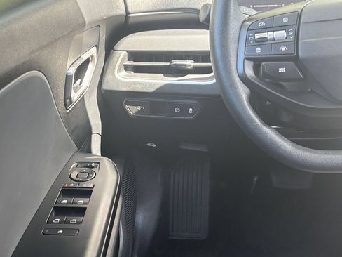 Used 2025 Kia K4 FWD image 31