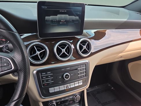 Certified 2017 Mercedes-Benz CLA 250 image 26