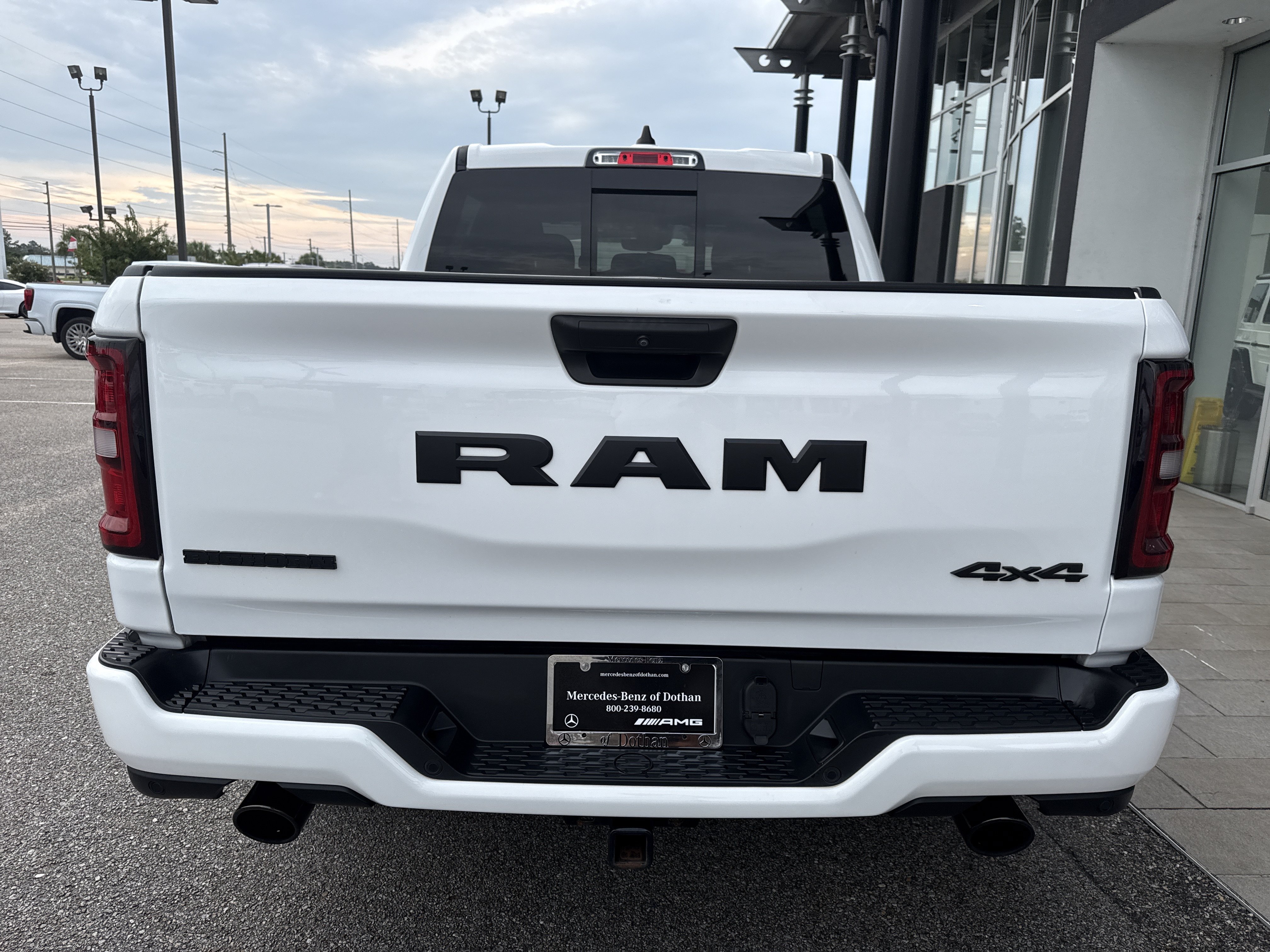 Used 2025 RAM 1500 Big Horn AWD/4WD image 3