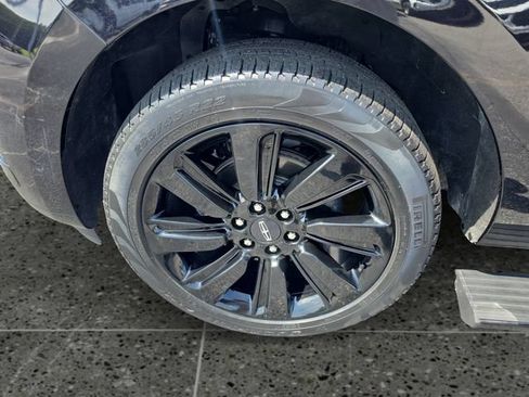 Used 2023 Lincoln Navigator L Reserve AWD/4WD image 16