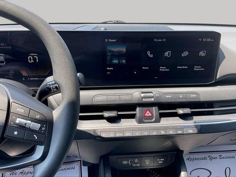 Used 2025 Kia K4 FWD image 6