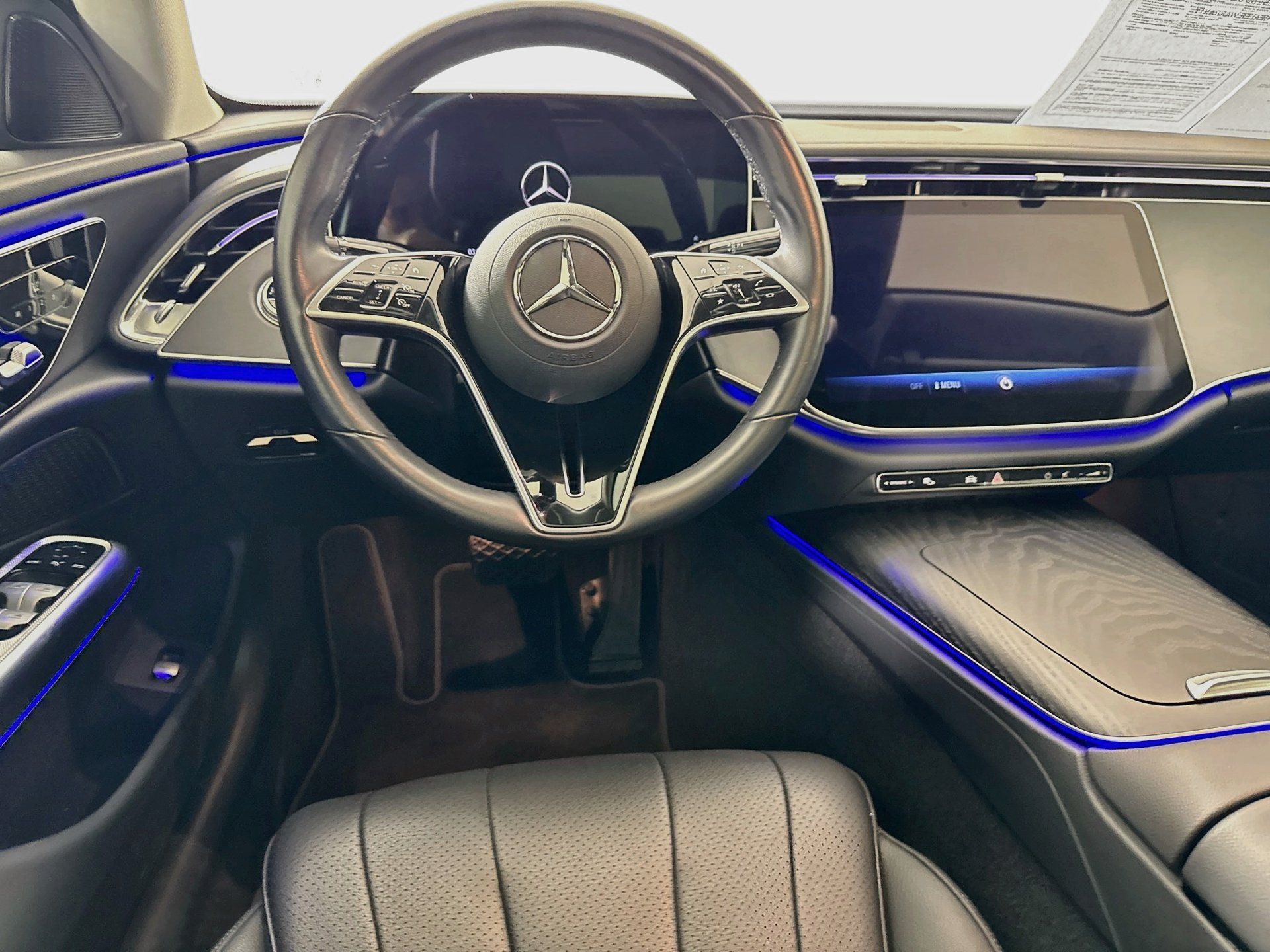Used 2025 Mercedes-Benz E 350 4MATIC Sedan image 24