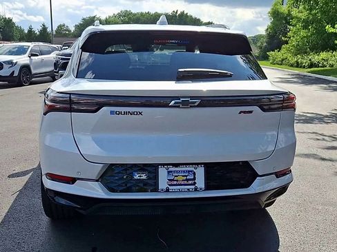 New 2025 Chevrolet Equinox EV RS image 7
