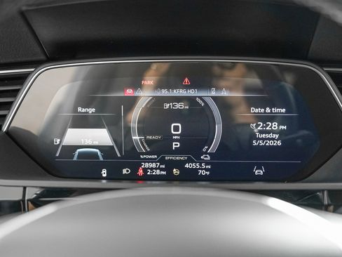 Certified 2024 Audi Q8 e-tron Premium AWD/4WD image 13