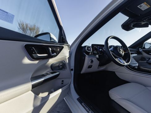 New 2026 Mercedes-Benz C 300 4MATIC Sedan image 12