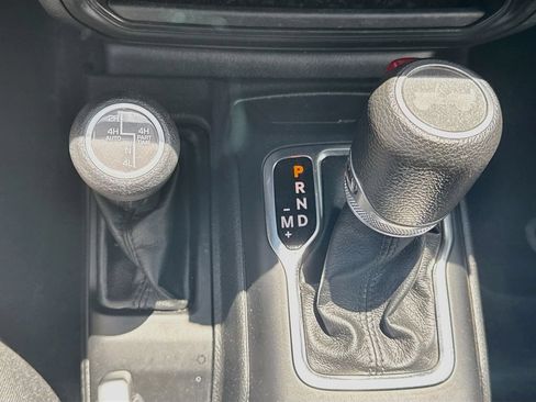 Used 2023 Jeep Wrangler Unlimited w/ Sun & Screen Package AWD/4WD image 18