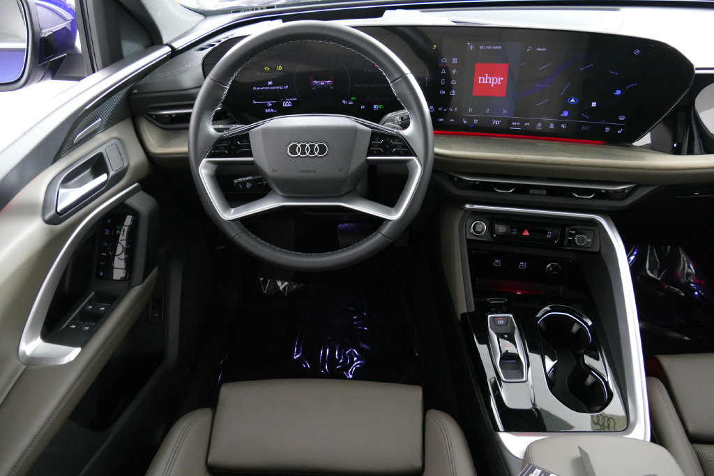 Certified 2025 Audi Q5 Premium Plus AWD/4WD image 29