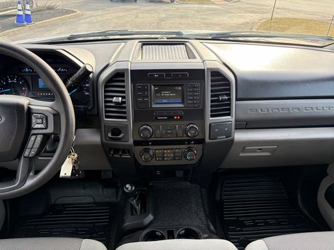 Used 2019 Ford F350 XL w/ Power Equipment Group image 27