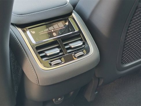 New 2026 Volvo XC90 B6 Plus image 29