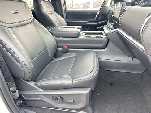New 2025 Ford Expedition Platinum w/ Stealth Performance Package image 11