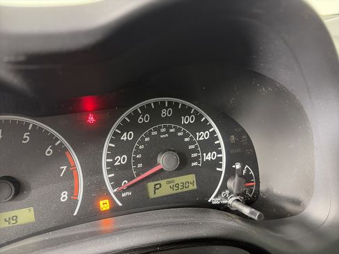 Used 2012 Toyota Corolla LE image 26