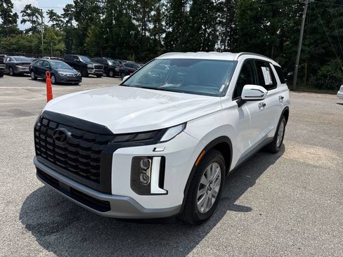 Used 2025 Hyundai Palisade SEL FWD image 4