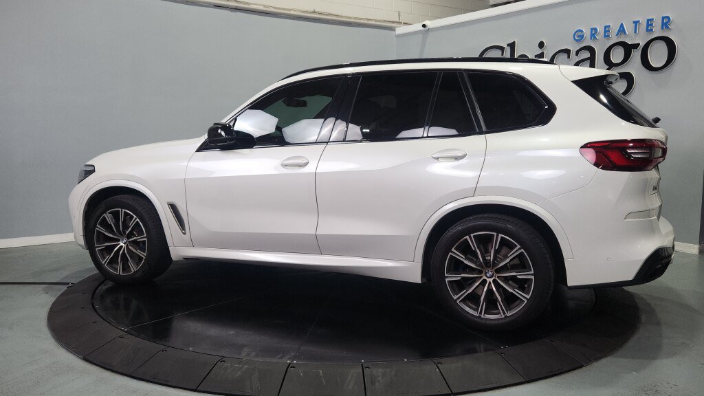 Used 2020 BMW X5 M50i AWD/4WD image 9