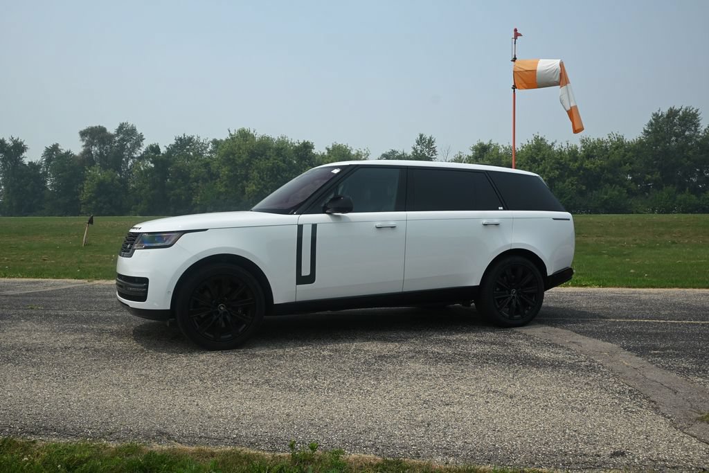 Used 2023 Land Rover Range Rover Long Wheelbase SE AWD/4WD image 7
