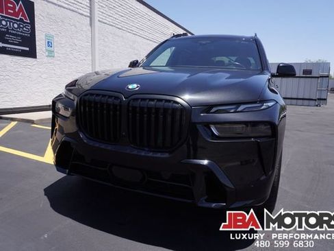 Used 2023 BMW X7 xDrive40i w/ M Sport Package AWD/4WD image 42