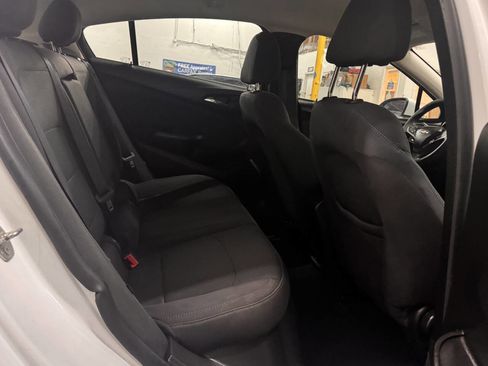 Used 2018 Chevrolet Cruze LT w/ Convenience Package image 15