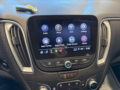 Used 2024 Chevrolet Malibu LT image 41