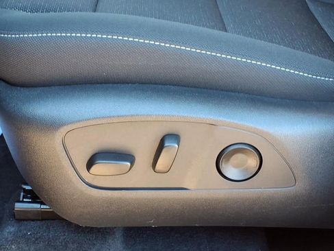 New 2026 Chevrolet Traverse LT FWD image 12