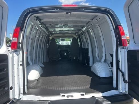 New 2026 Chevrolet Express 2500 Extended w/ Driver Convenience Package RWD image 27