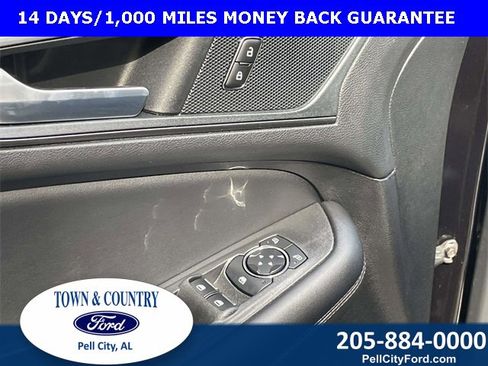 Certified 2024 Ford Edge SE w/ Black Appearance Package image 17