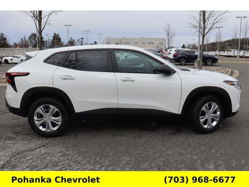 New 2026 Chevrolet Trax LS image 8